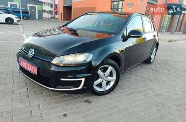 Хэтчбек Volkswagen e-Golf 2015 в 