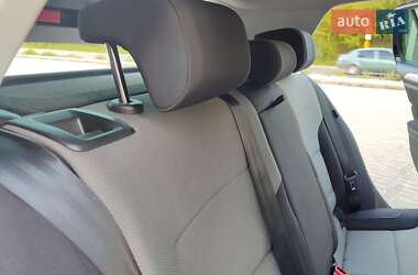 Хэтчбек Volkswagen e-Golf 2015 в 