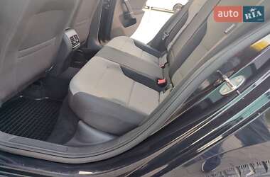 Хэтчбек Volkswagen e-Golf 2015 в 
