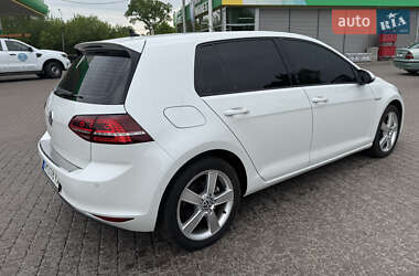 Хетчбек Volkswagen e-Golf 2015 в 