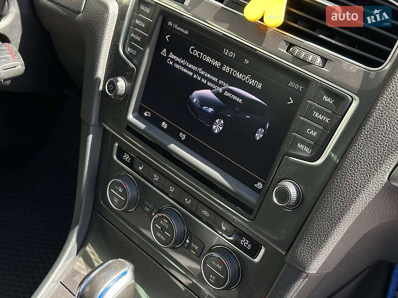 Хэтчбек Volkswagen e-Golf 2015 в Одессе фото 12 Хэтчбек Volkswagen e-Golf 2015 в Одессе