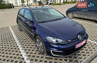 Хетчбек Volkswagen e-Golf 2017 в Луцьку