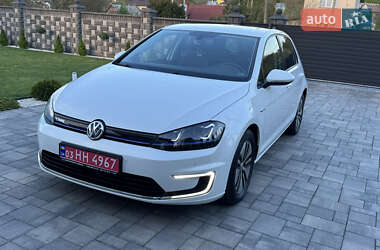 Хэтчбек Volkswagen e-Golf 2015 в Ровно