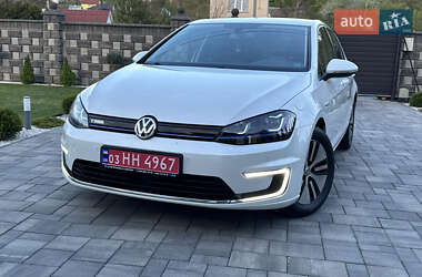 Хэтчбек Volkswagen e-Golf 2015 в 