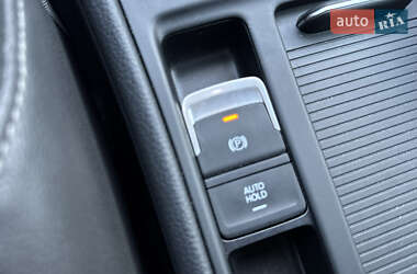 Хэтчбек Volkswagen e-Golf 2015 в 