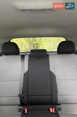 Хэтчбек Volkswagen e-Golf 2015 в 