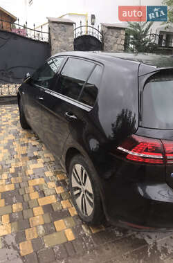 Хетчбек Volkswagen e-Golf 2016 в 