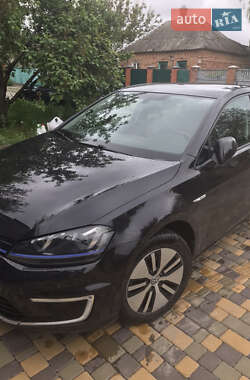Хэтчбек Volkswagen e-Golf 2016 в Кропивницком
