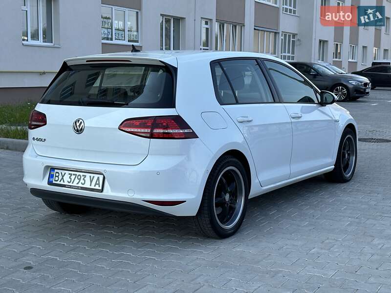 Хэтчбек Volkswagen e-Golf 2014 в Хмельницком