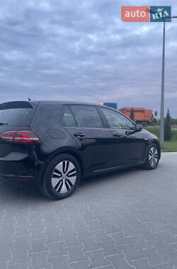 Хэтчбек Volkswagen e-Golf 2014 в 