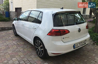 Хетчбек Volkswagen e-Golf 2016 в 