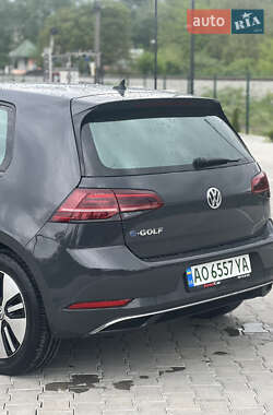 Хетчбек Volkswagen e-Golf 2017 в 