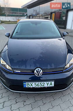 Хетчбек Volkswagen e-Golf 2016 в Хмельницькому