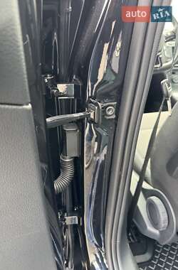 Хетчбек Volkswagen e-Golf 2015 в 