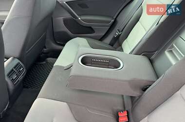 Хетчбек Volkswagen e-Golf 2015 в 
