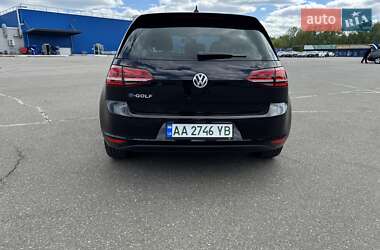 Хетчбек Volkswagen e-Golf 2015 в 