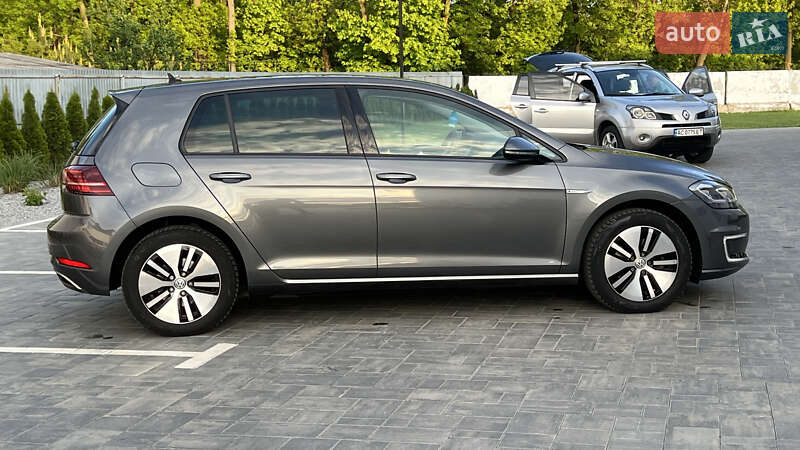 Хэтчбек Volkswagen e-Golf 2019 в Луцке