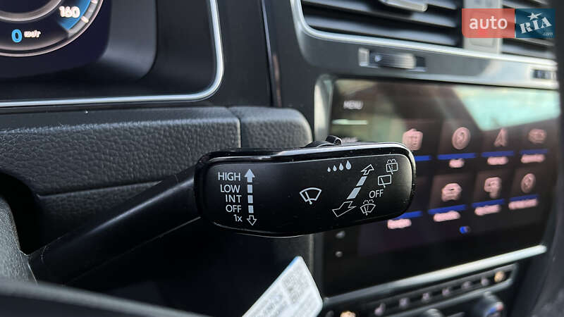 Хэтчбек Volkswagen e-Golf 2019 в Луцке