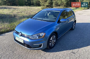 Хэтчбек Volkswagen e-Golf 2015 в Кременчуге