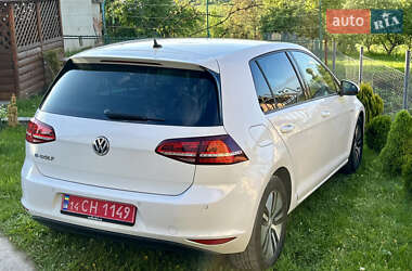 Хетчбек Volkswagen e-Golf 2016 в 