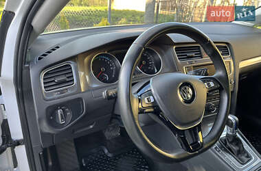 Хетчбек Volkswagen e-Golf 2016 в 