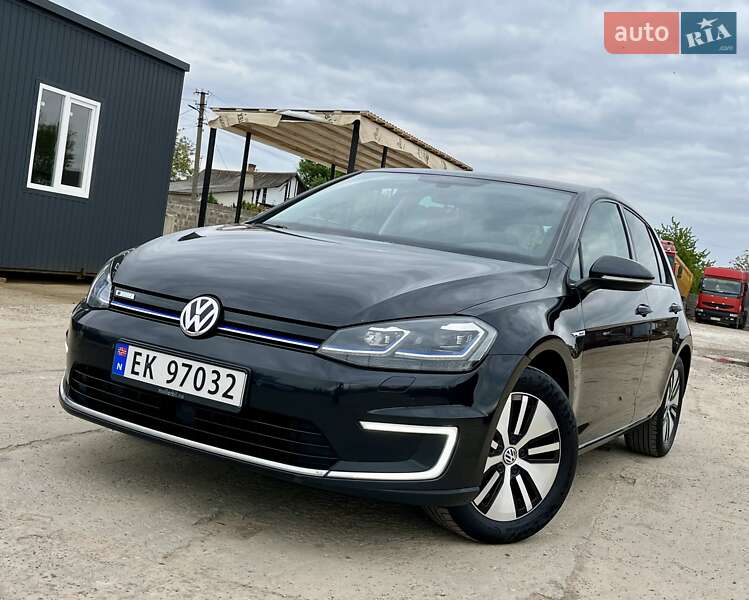 Хэтчбек Volkswagen e-Golf 2018 в Львове фото 18 Хэтчбек Volkswagen e-Golf 2018 в Львове