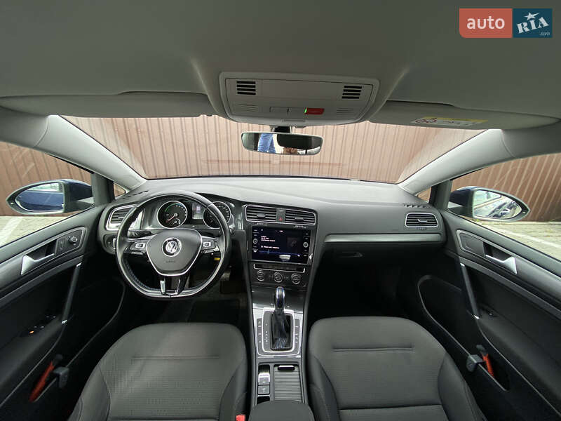 Хетчбек Volkswagen e-Golf 2019 в Вінниці