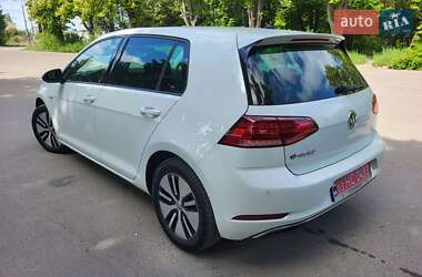 Хетчбек Volkswagen e-Golf 2020 в 