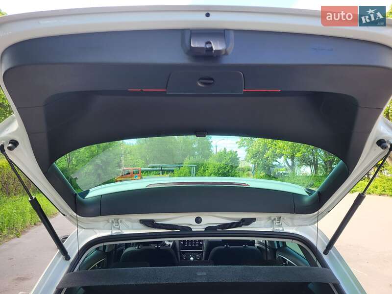 Хэтчбек Volkswagen e-Golf 2020 в Луцке