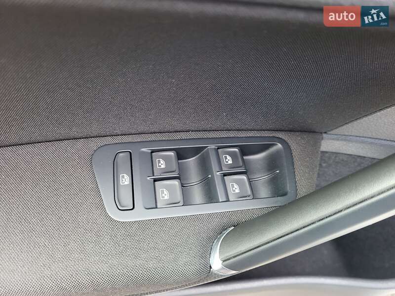 Хэтчбек Volkswagen e-Golf 2020 в Луцке