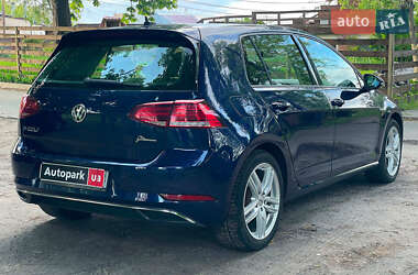 Хэтчбек Volkswagen e-Golf 2017 в 