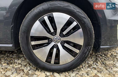 Хэтчбек Volkswagen e-Golf 2020 в 