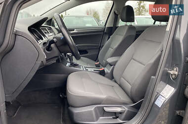 Хэтчбек Volkswagen e-Golf 2020 в 