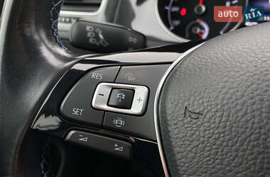 Хэтчбек Volkswagen e-Golf 2020 в 