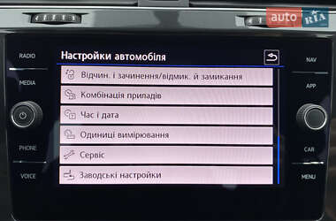 Хэтчбек Volkswagen e-Golf 2020 в 