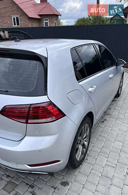 Хетчбек Volkswagen e-Golf 2019 в 