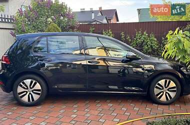 Хэтчбек Volkswagen e-Golf 2017 в 