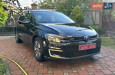 Хэтчбек Volkswagen e-Golf 2017 в 