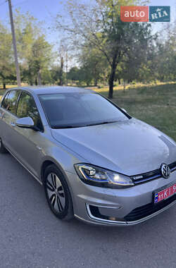 Хэтчбек Volkswagen e-Golf 2017 в Кривом Роге