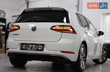 Хэтчбек Volkswagen e-Golf 2018 в 