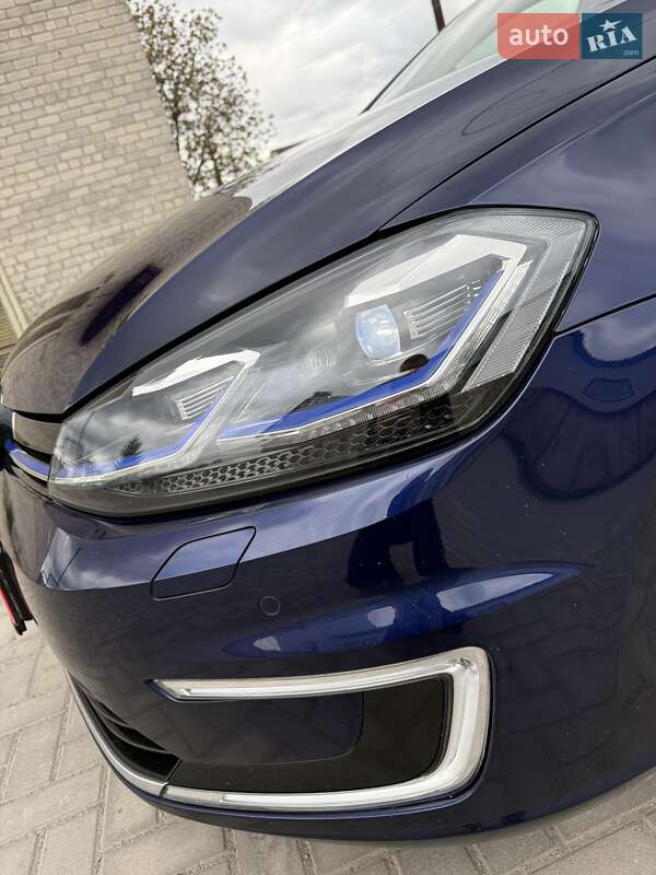 Хэтчбек Volkswagen e-Golf 2018 в Тернополе