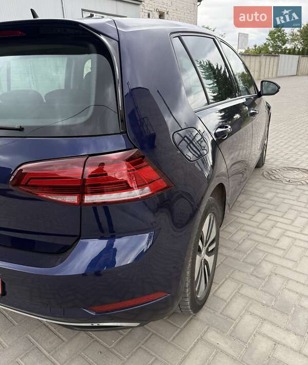 Хэтчбек Volkswagen e-Golf 2018 в Тернополе