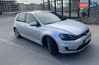 Хэтчбек Volkswagen e-Golf 2014 в 