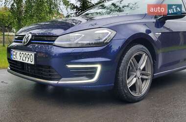 Хетчбек Volkswagen e-Golf 2018 в Радивиліві