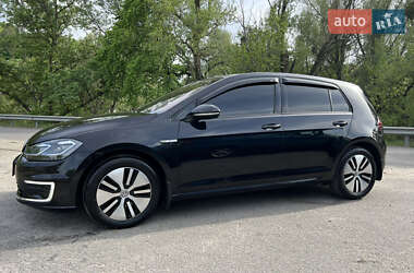 Хетчбек Volkswagen e-Golf 2020 в Обухові