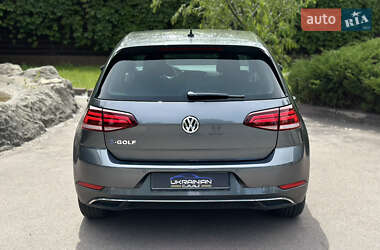 Хэтчбек Volkswagen e-Golf 2020 в 