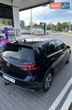 Хетчбек Volkswagen e-Golf 2019 в 