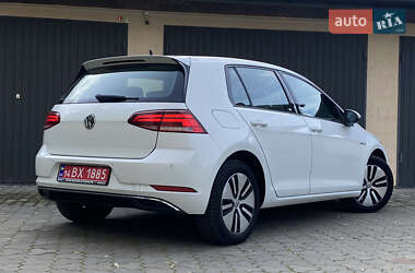 Хетчбек Volkswagen e-Golf 2017 в 
