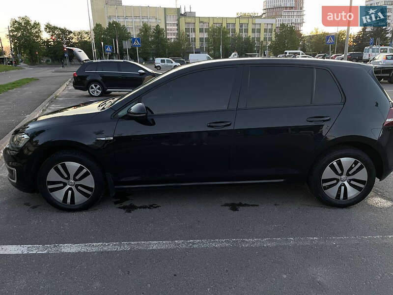 Хетчбек Volkswagen e-Golf 2015 в Львові