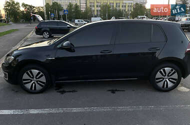 Хэтчбек Volkswagen e-Golf 2015 в 